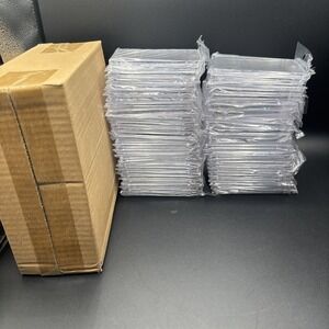 100 Pack Magnetic Trading Sports Card Holders 35pt One-Touch Hard UV Protection